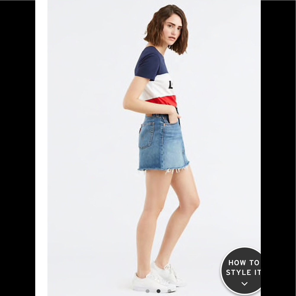Levis Denim Mini Skirt, Frayed Distress Hem - Picture 7 of 8